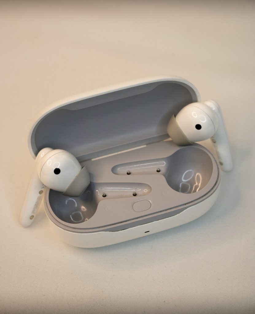 Flash Sale Wireless Earbuds